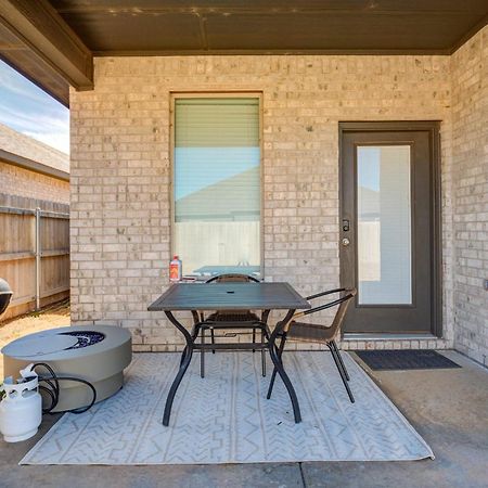 Entire House~ Spacious~ Prime Location~ Backyard Lubbock Exterior foto