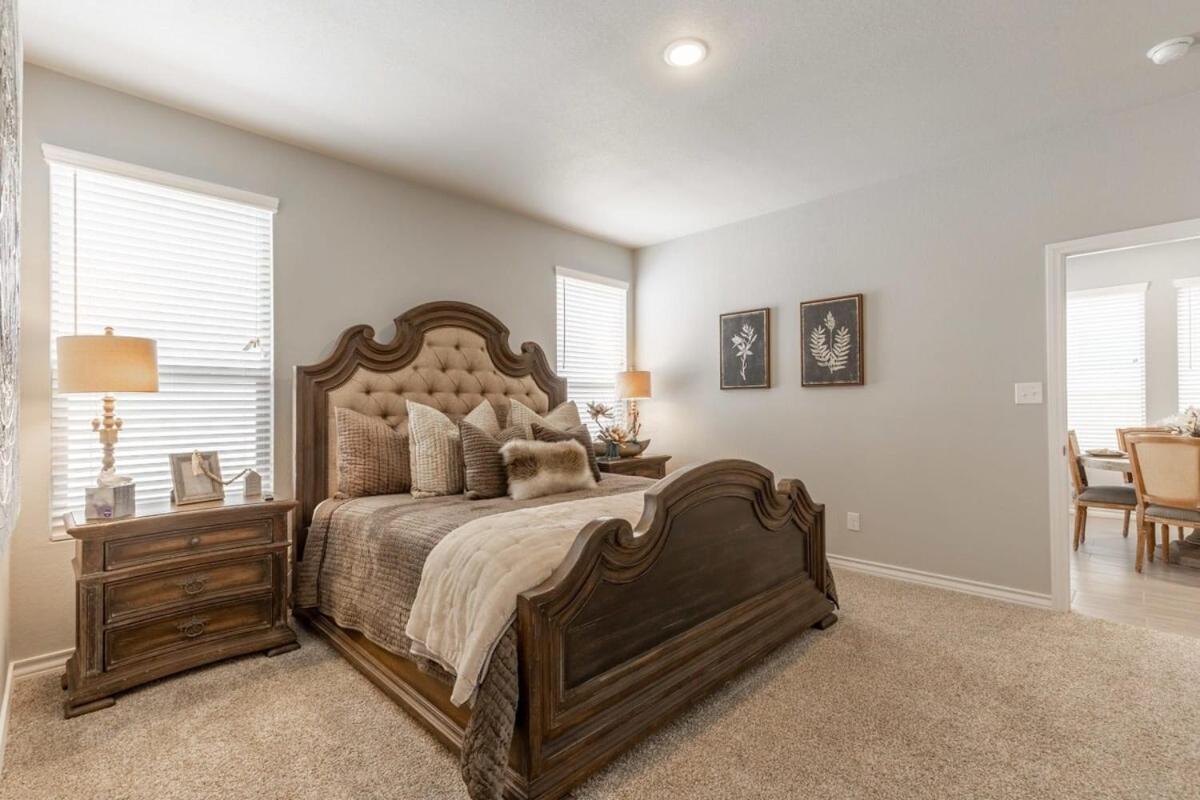 Entire House~ Spacious~ Prime Location~ Backyard Lubbock Exterior foto