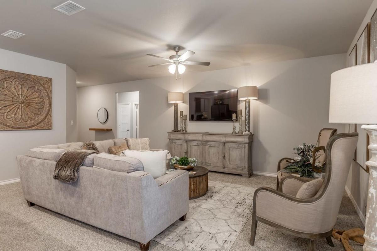 Entire House~ Spacious~ Prime Location~ Backyard Lubbock Exterior foto